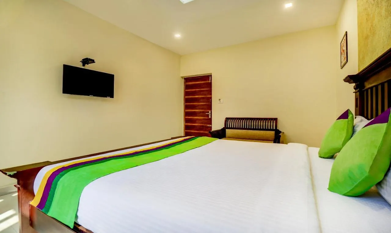 *** Hotel Treebo Trend Fort Malabar North Railway Station Kochi India