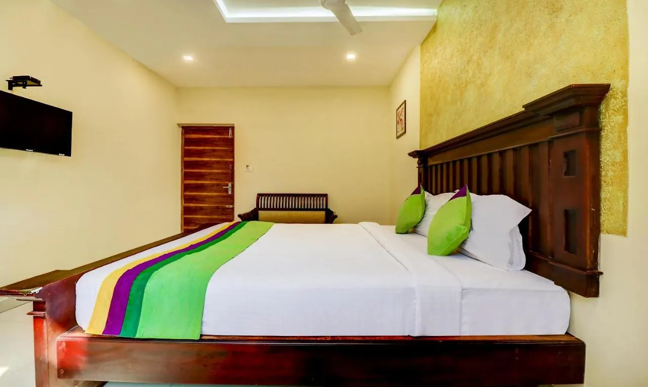 Hotel Treebo Trend Fort Malabar North Railway Station Kochi